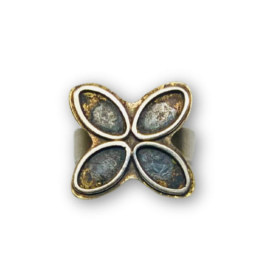 Brede bloem ring van zilver