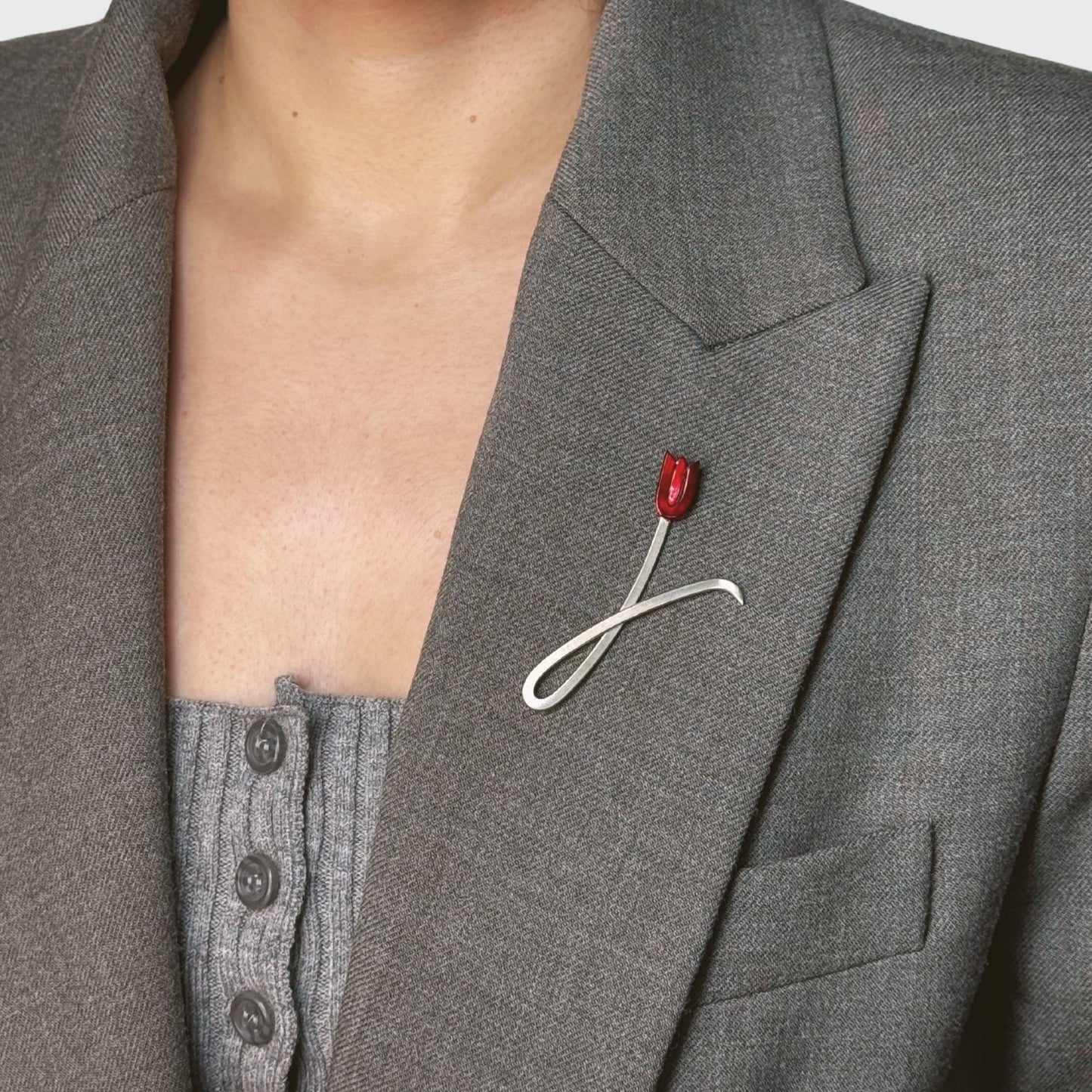 Zilveren tulpen broche