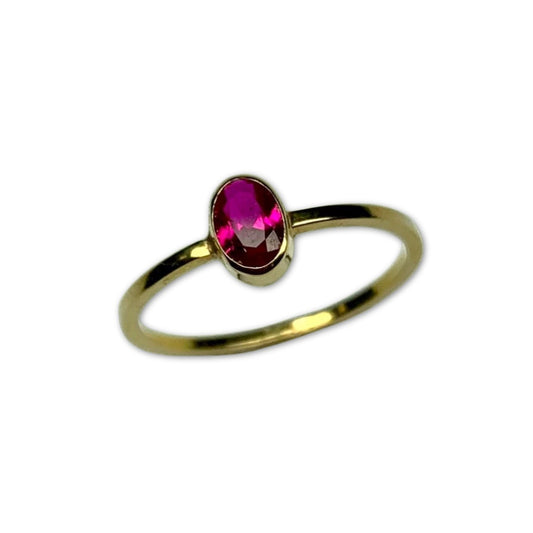 Gouden ring met synthetische robijn / safier