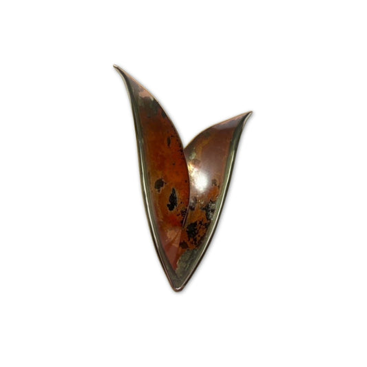 Tulp broche van koper met zilveren rand