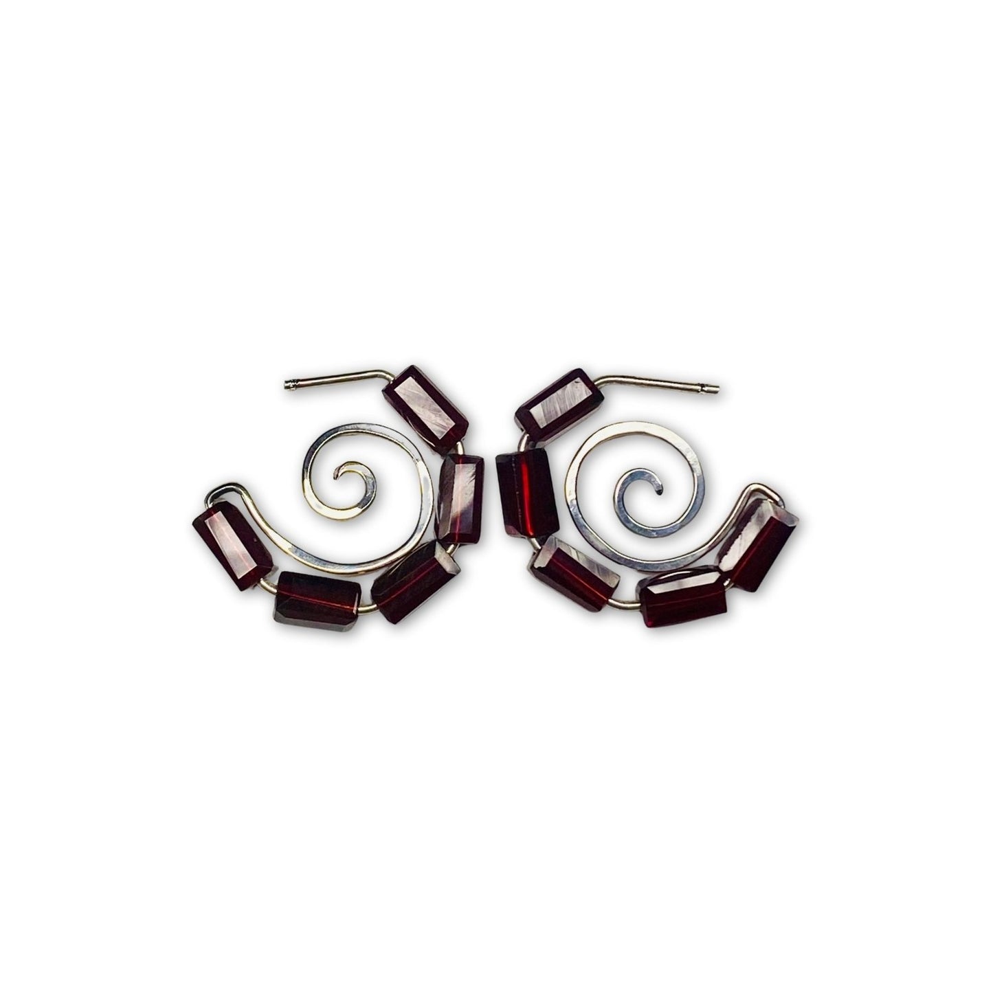 Zilveren glas creool oorbellen met spiralen blauw
