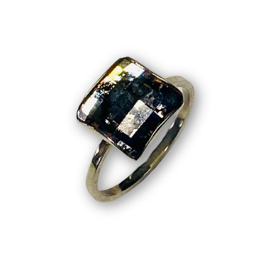 Vintage swarovski op smalle ring