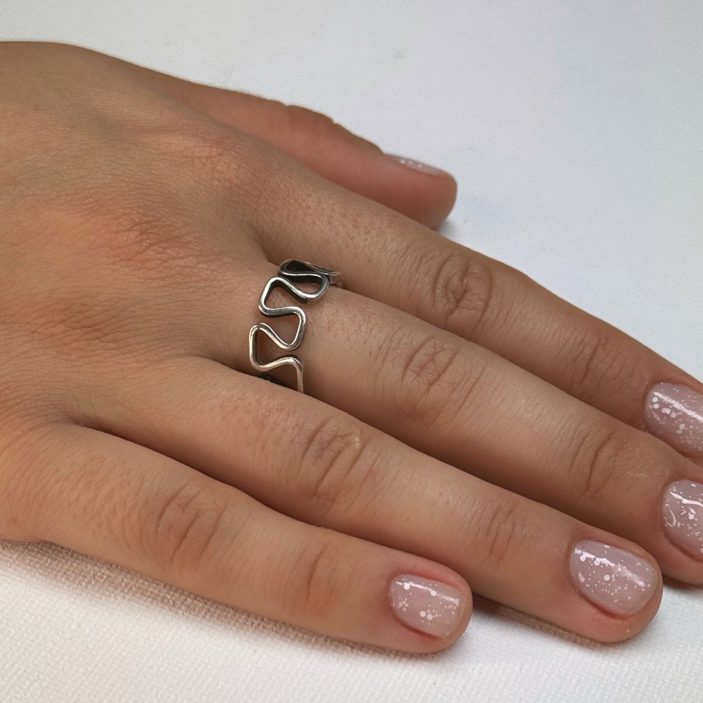 Zilveren zigzag ring