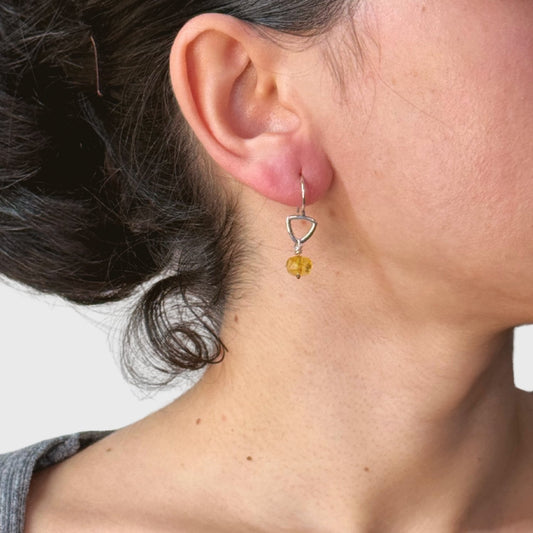 Zilveren bengel oorbellen met citrien