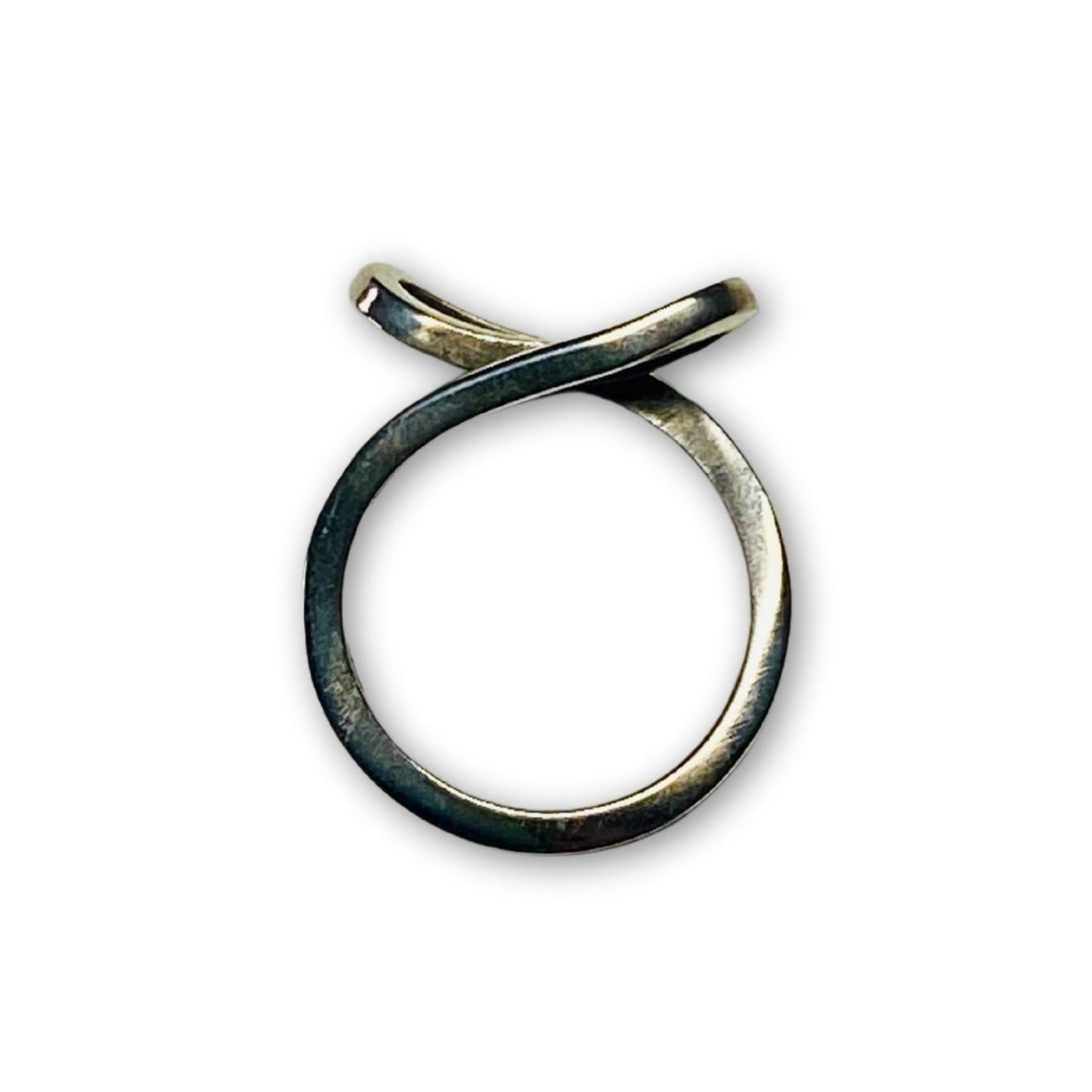 Gebogen ring van vierkant draad